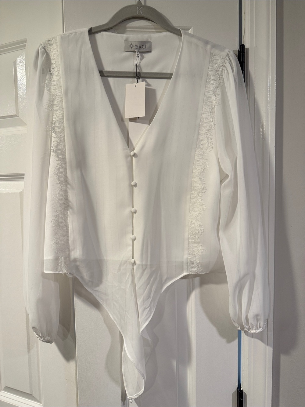 Wayf Ivory V-Neck Button-Front Lace-Trim Blouse